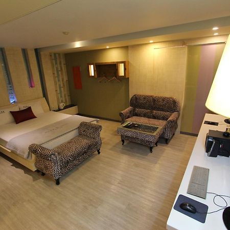 Hera Hotel Daegu Ruang foto