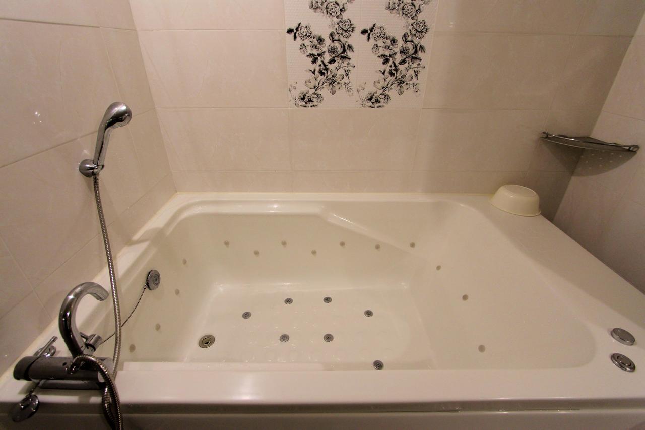Hera Hotel Daegu Bagian luar foto