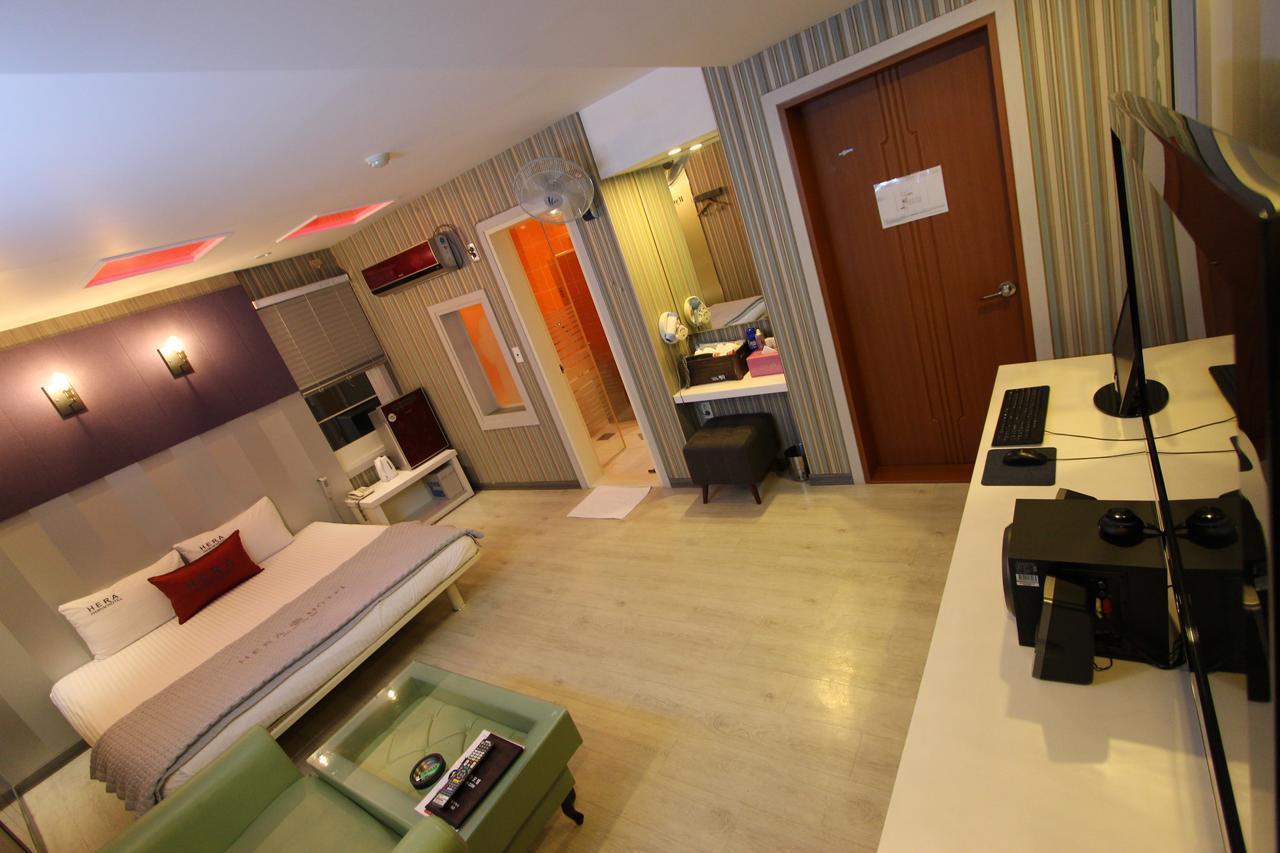 Hera Hotel Daegu Bagian luar foto